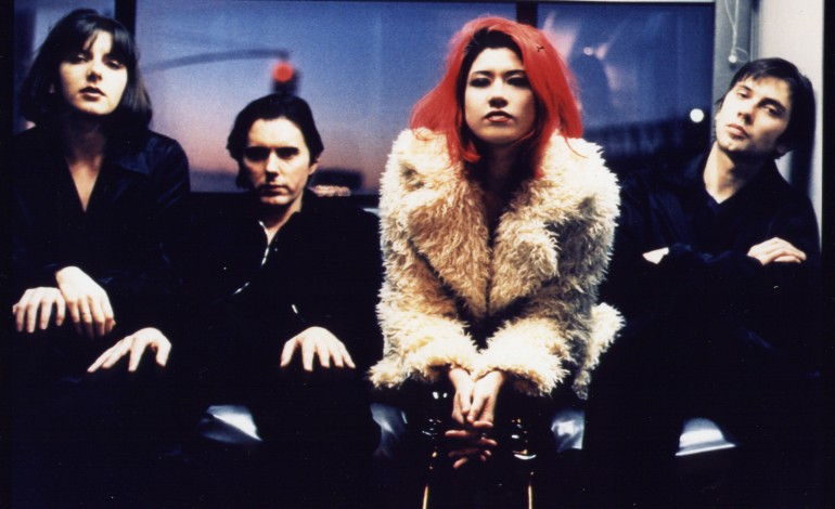 Lush reuniting for first show in 20 years.